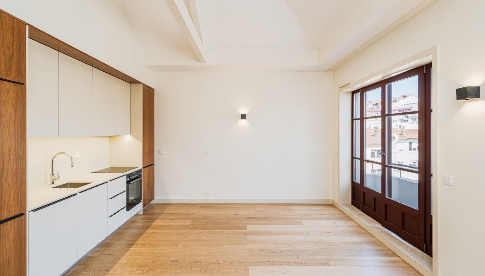 Apartamento T1 para arrendar novo com pátio, Baixa do Porto, Portugal_386072