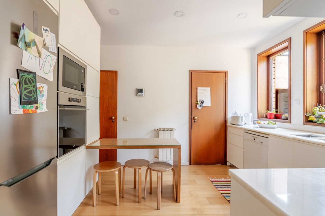 Vivienda de 4+1 dormitorios con jardín en Leça da Palmeira, Portugal_386204