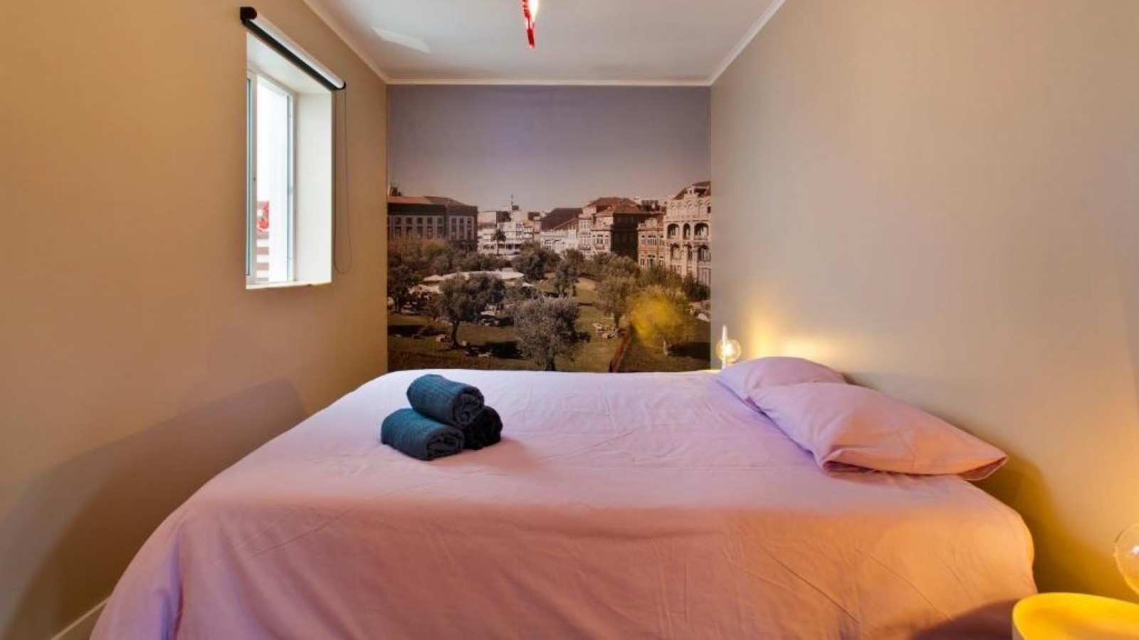 Zwei-Zimmer-Haus mit Genehmigung für AL zu verkaufen in Porto, Portugal_386462