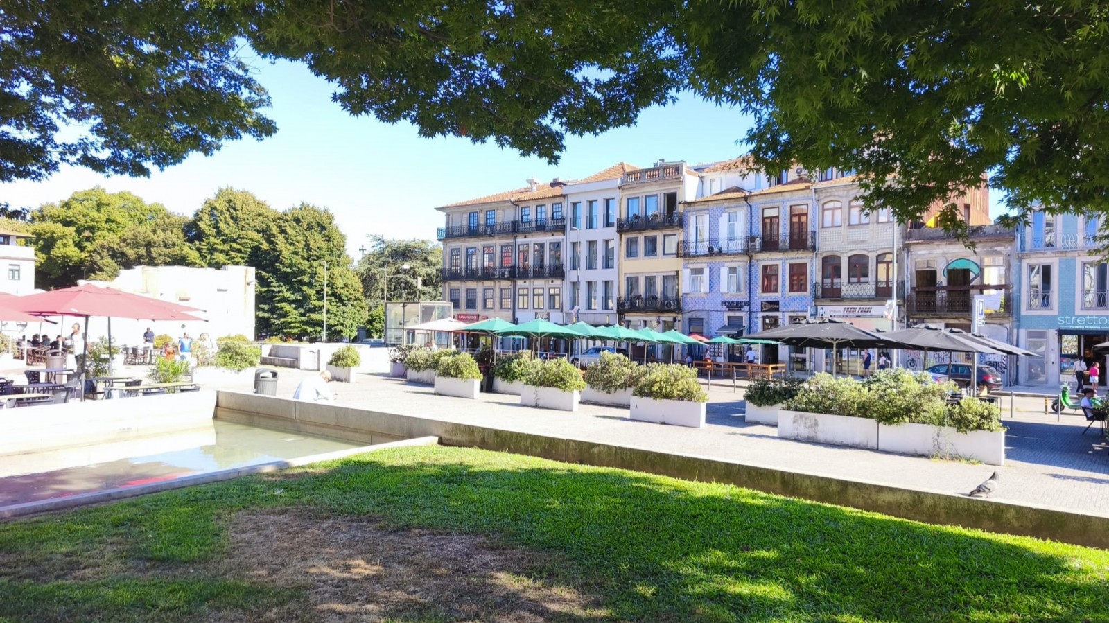 Magasin à vendre sur Praça dos Poveiros à centre-ville Porto, Portugal_386736