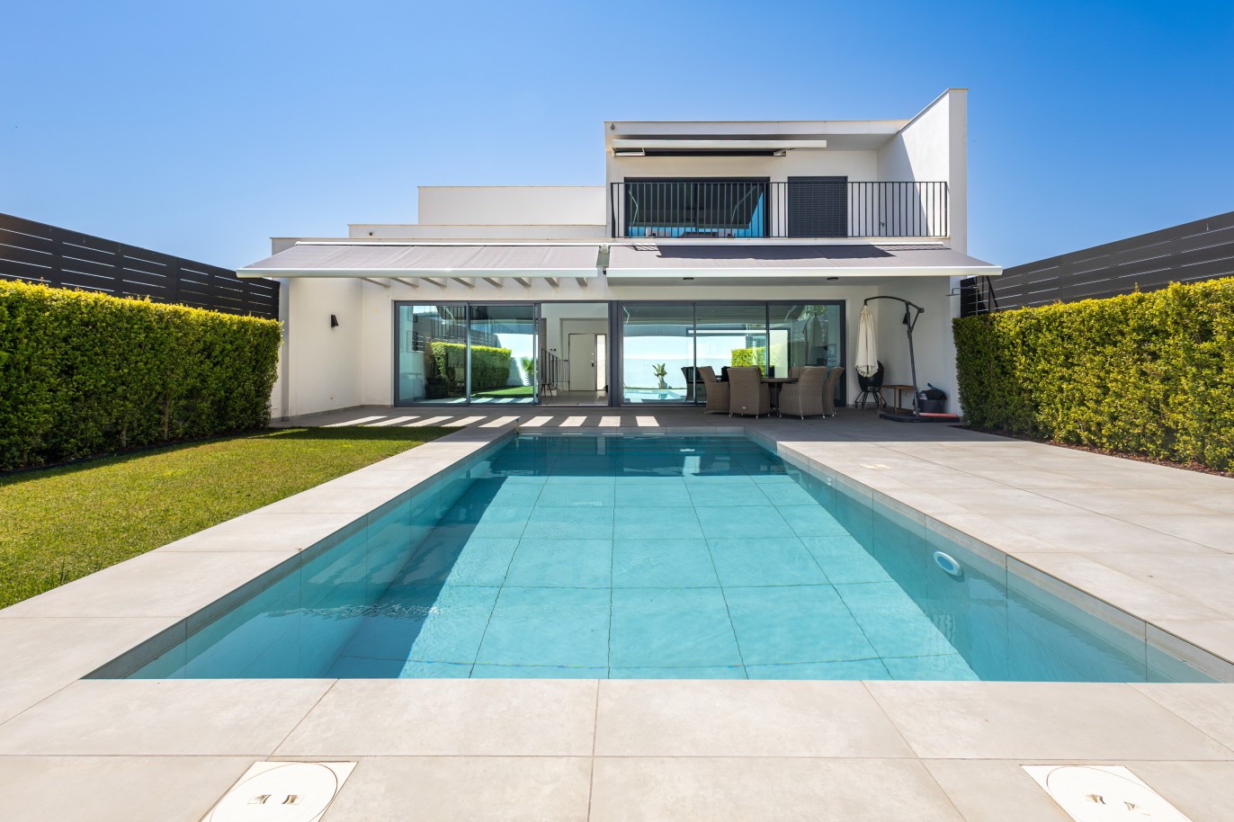 Moderne Maison à vendre dans le Triângulo Dourado, Algarve, Portugal_386939