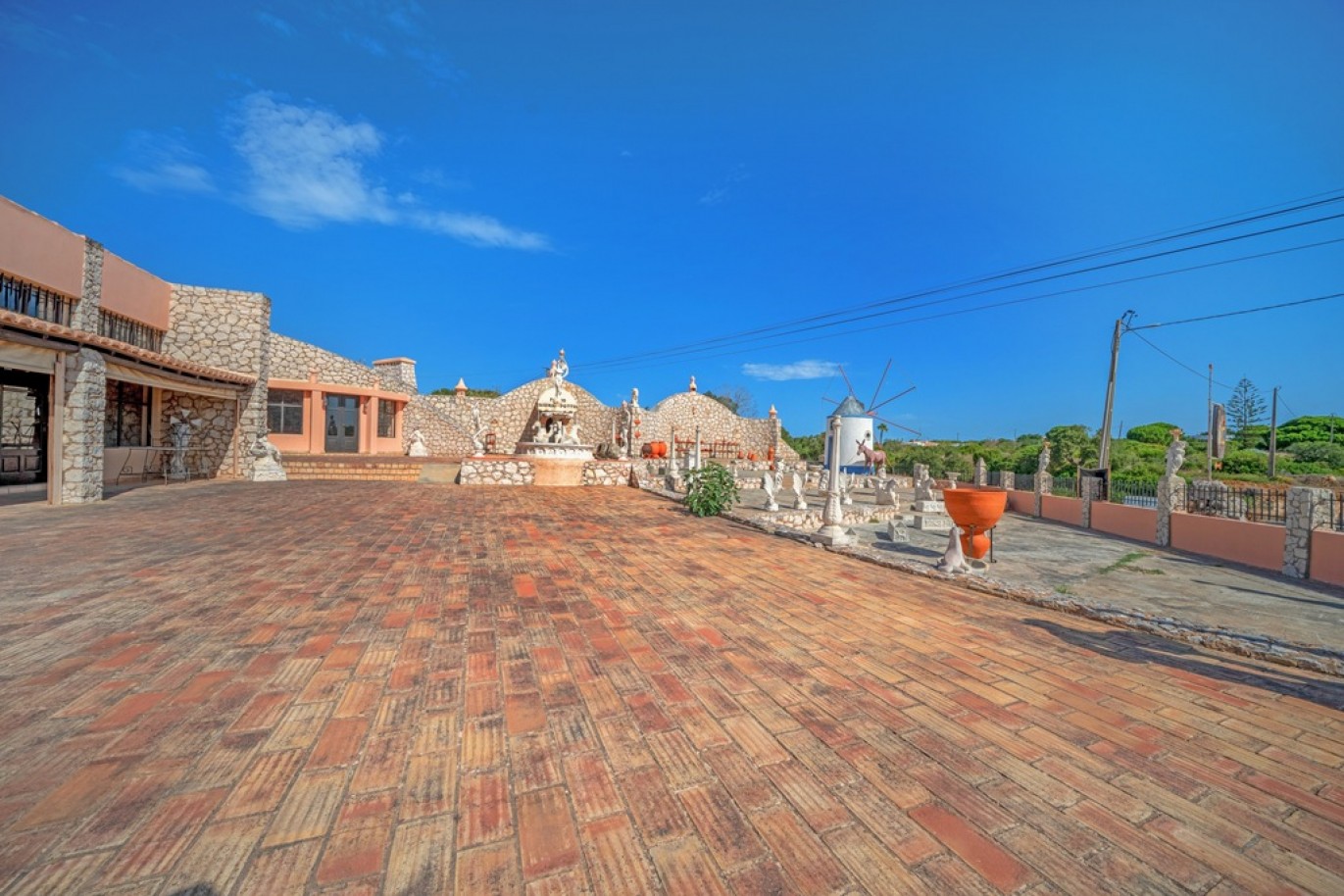 Stunning Farm for Sale in Budens, Algarve, Portugal_387025