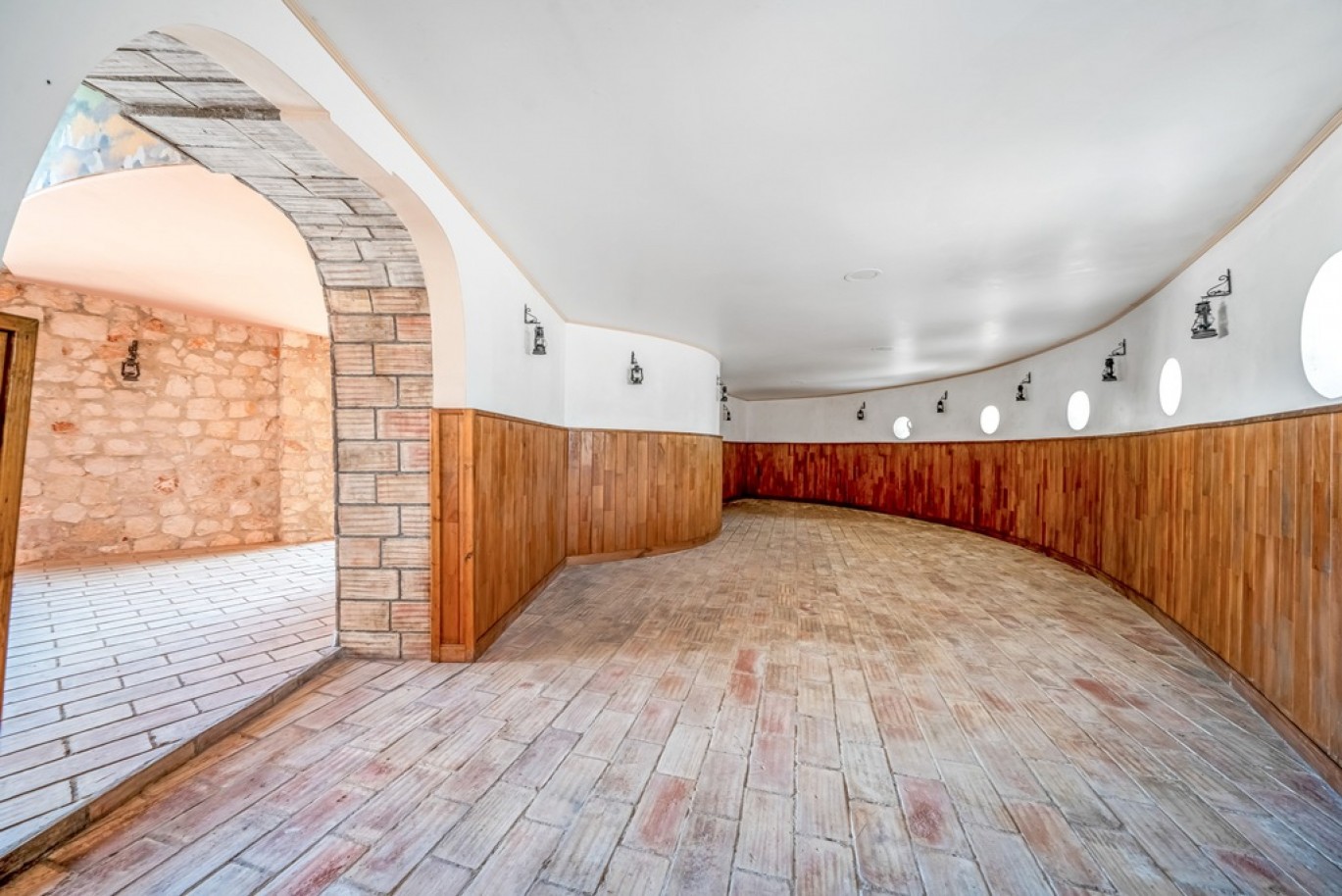 Stunning Farm for Sale in Budens, Algarve, Portugal_387031