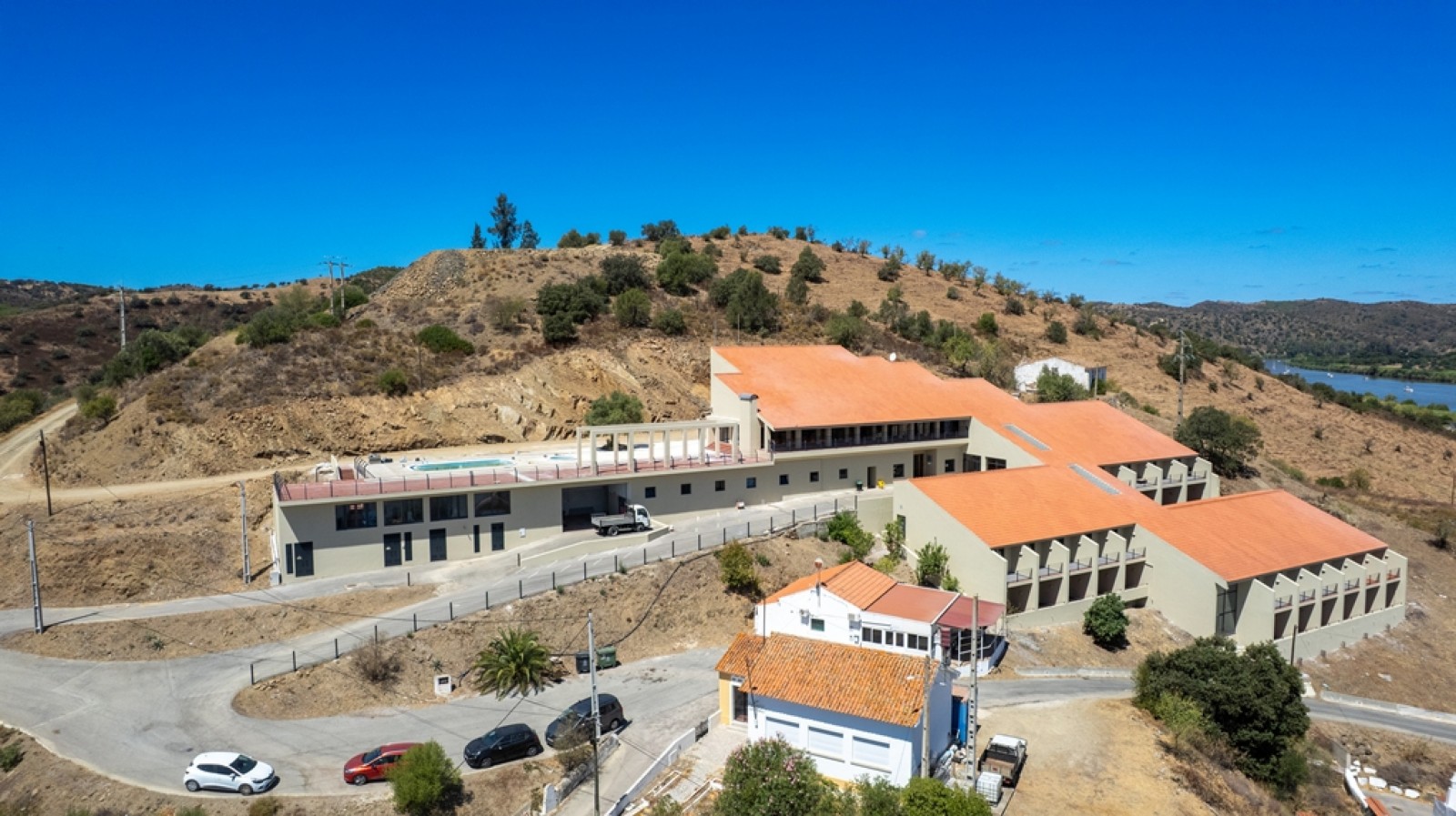 Hotel for sale in Alcoutim, Algarve, Portugal_387068