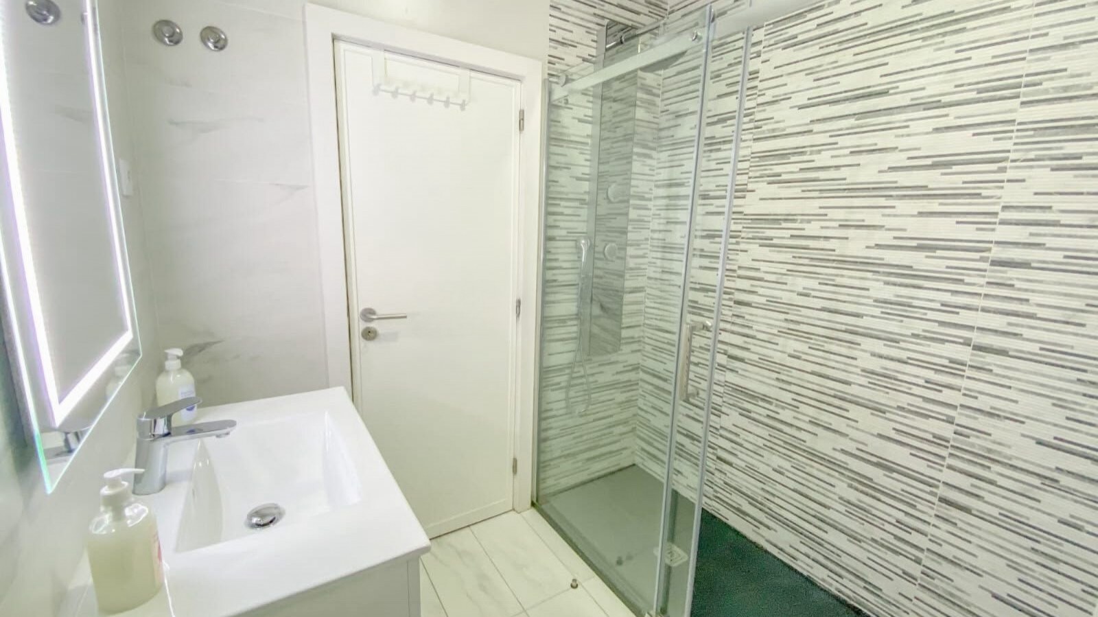 Apartamento T2+1 com varandas para venda no Bonfim no Porto_387274
