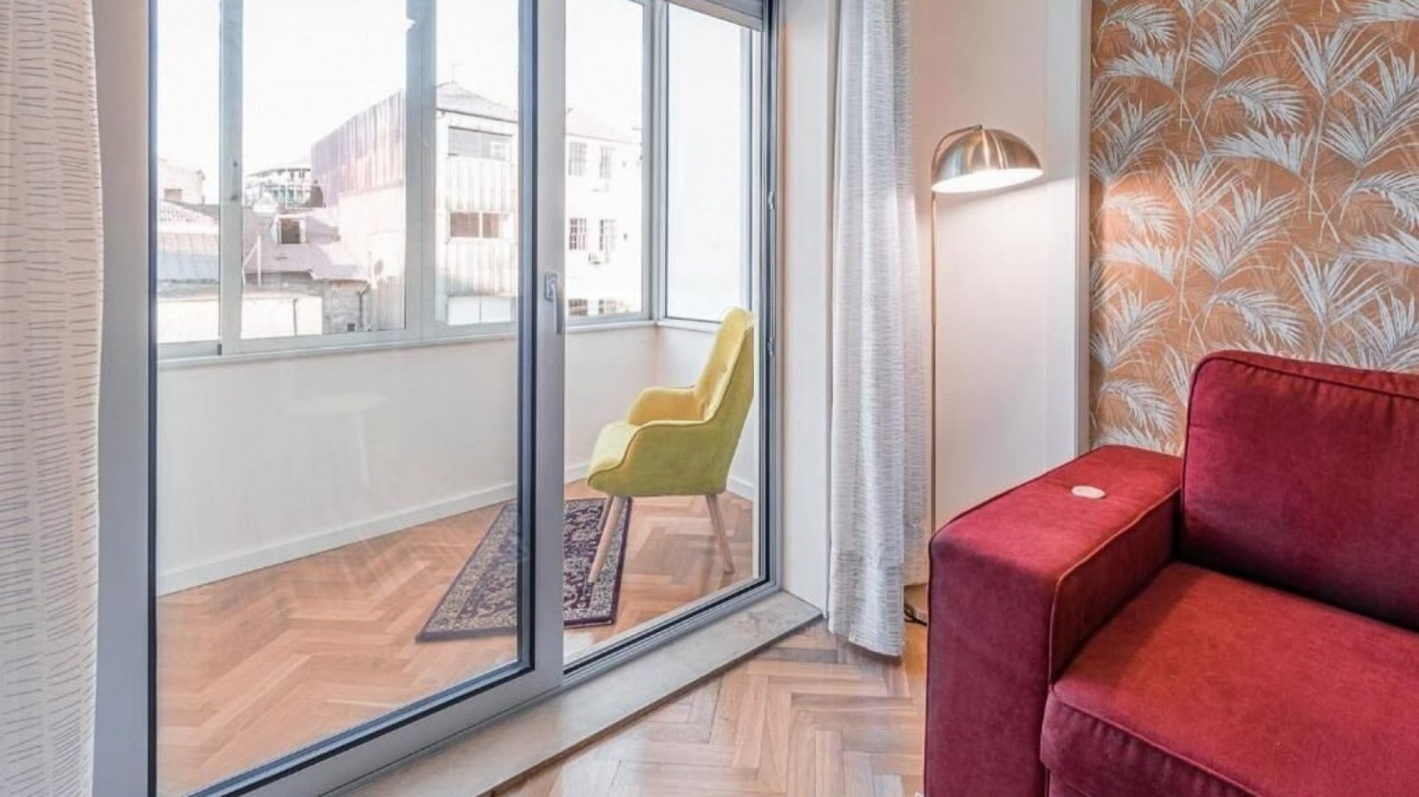 Apartamento T2+1 com varandas para venda no Bonfim no Porto_387281