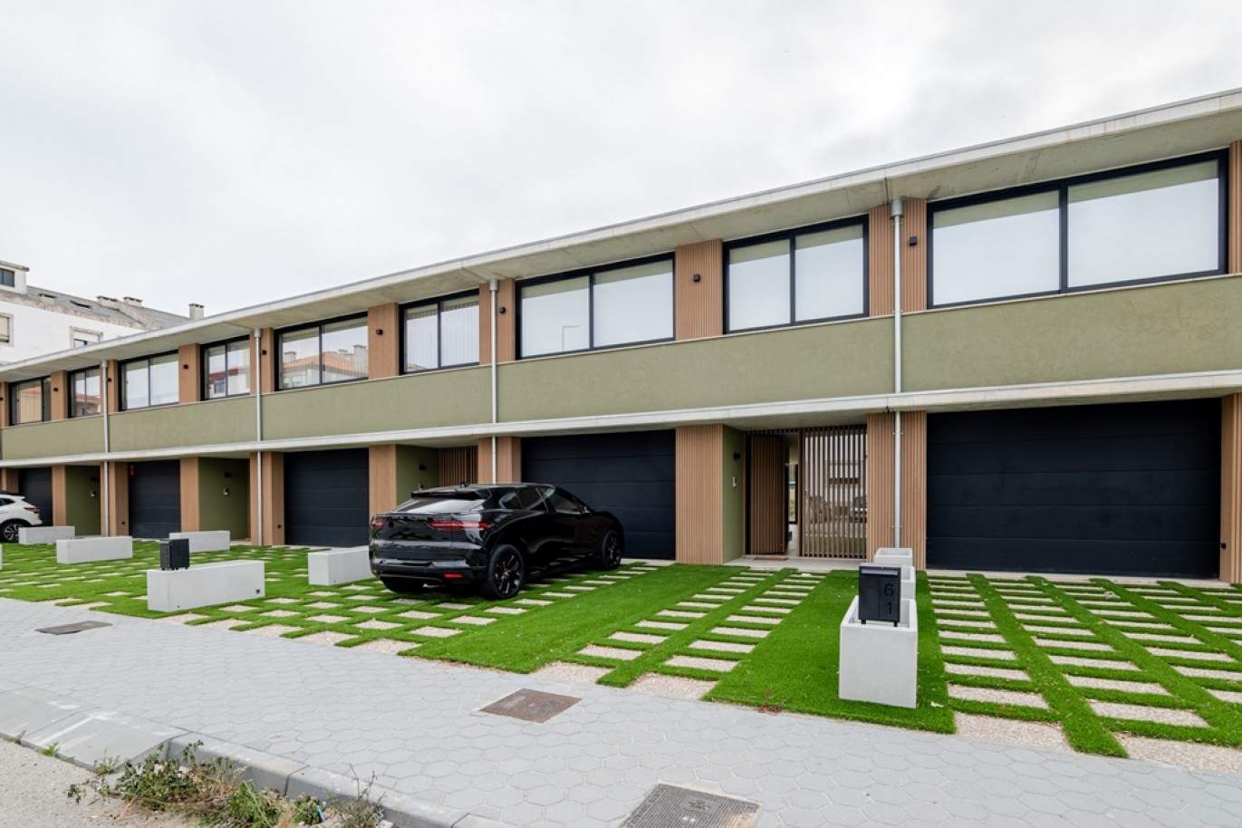 Vivienda 4 dormitorios con jardín cerca de playa de Esmoriz, Portugal_387547