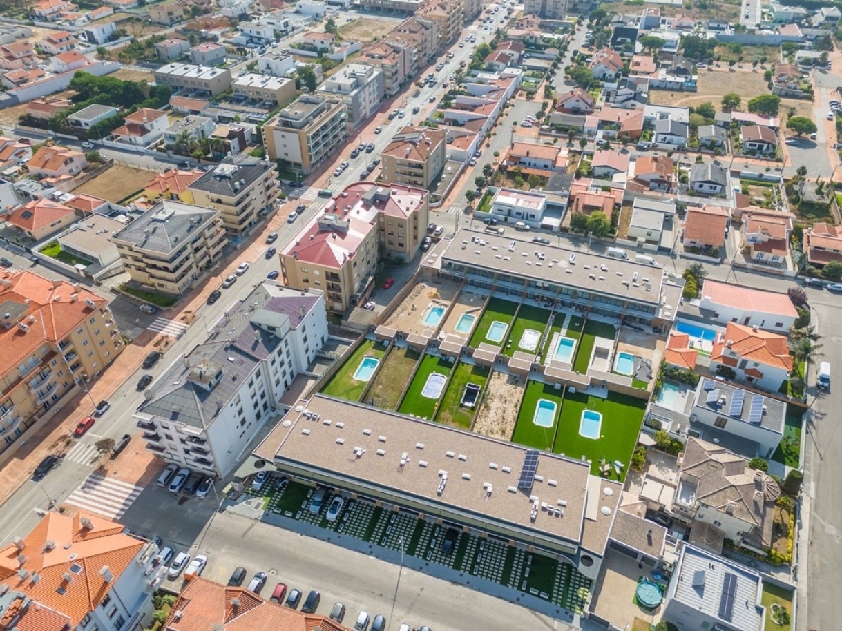Vivienda 4 dormitorios con jardín cerca de playa de Esmoriz, Portugal_387551