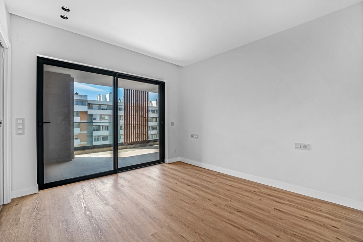 Penthouse de luxo com vista sobre a Ria Formosa, para venda em Faro, Algarve_387637