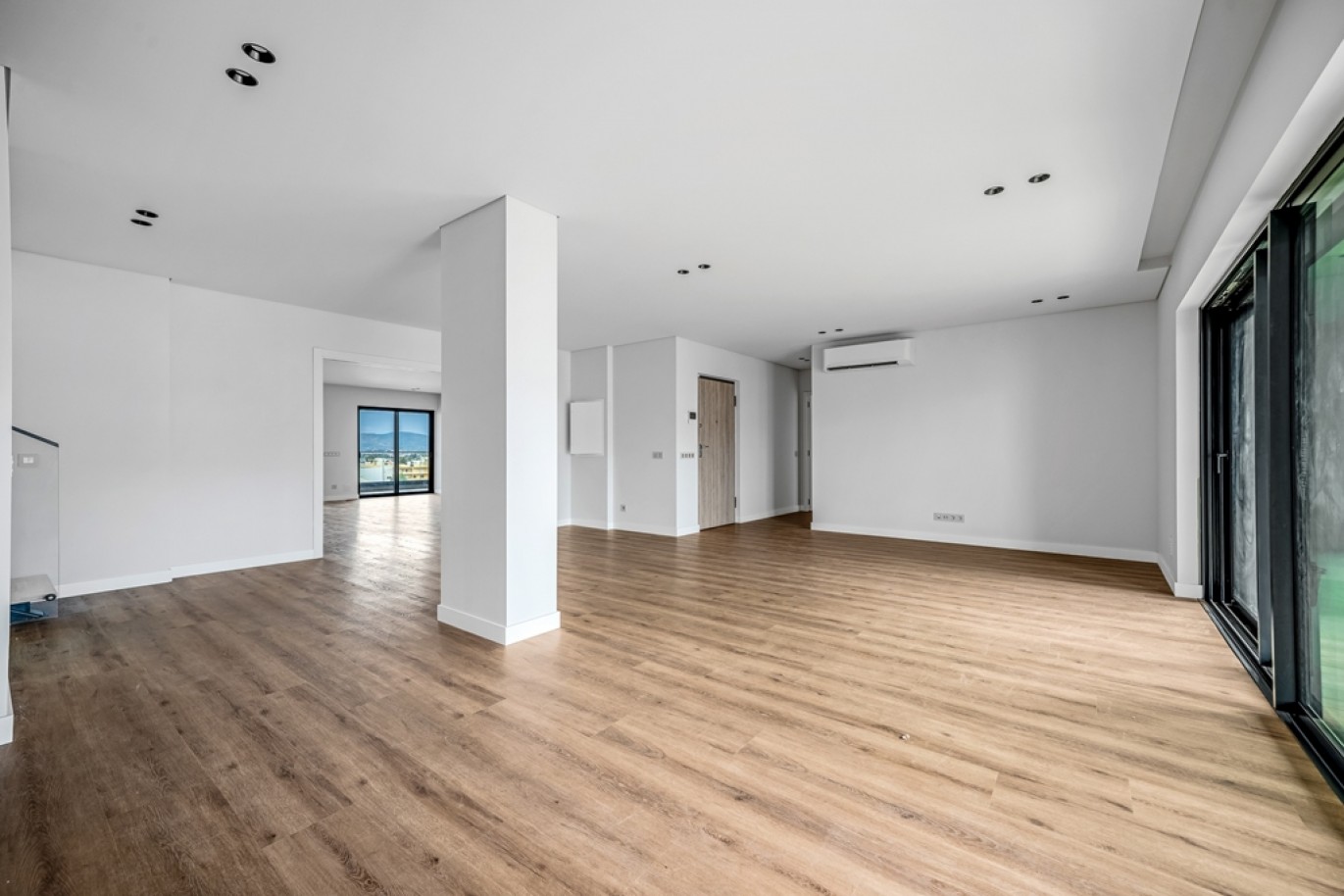 Penthouse de luxo com vista sobre a Ria Formosa, para venda em Faro, Algarve_387659