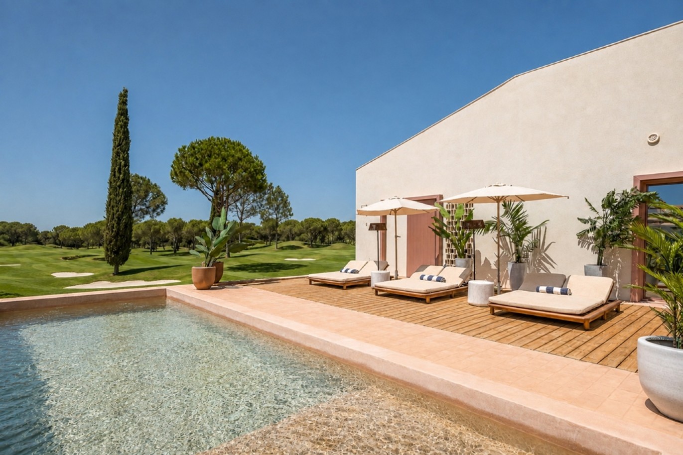 Villa 3 dormitorios con piscina en venta Vilamoura, Algarve, Portugal_388023