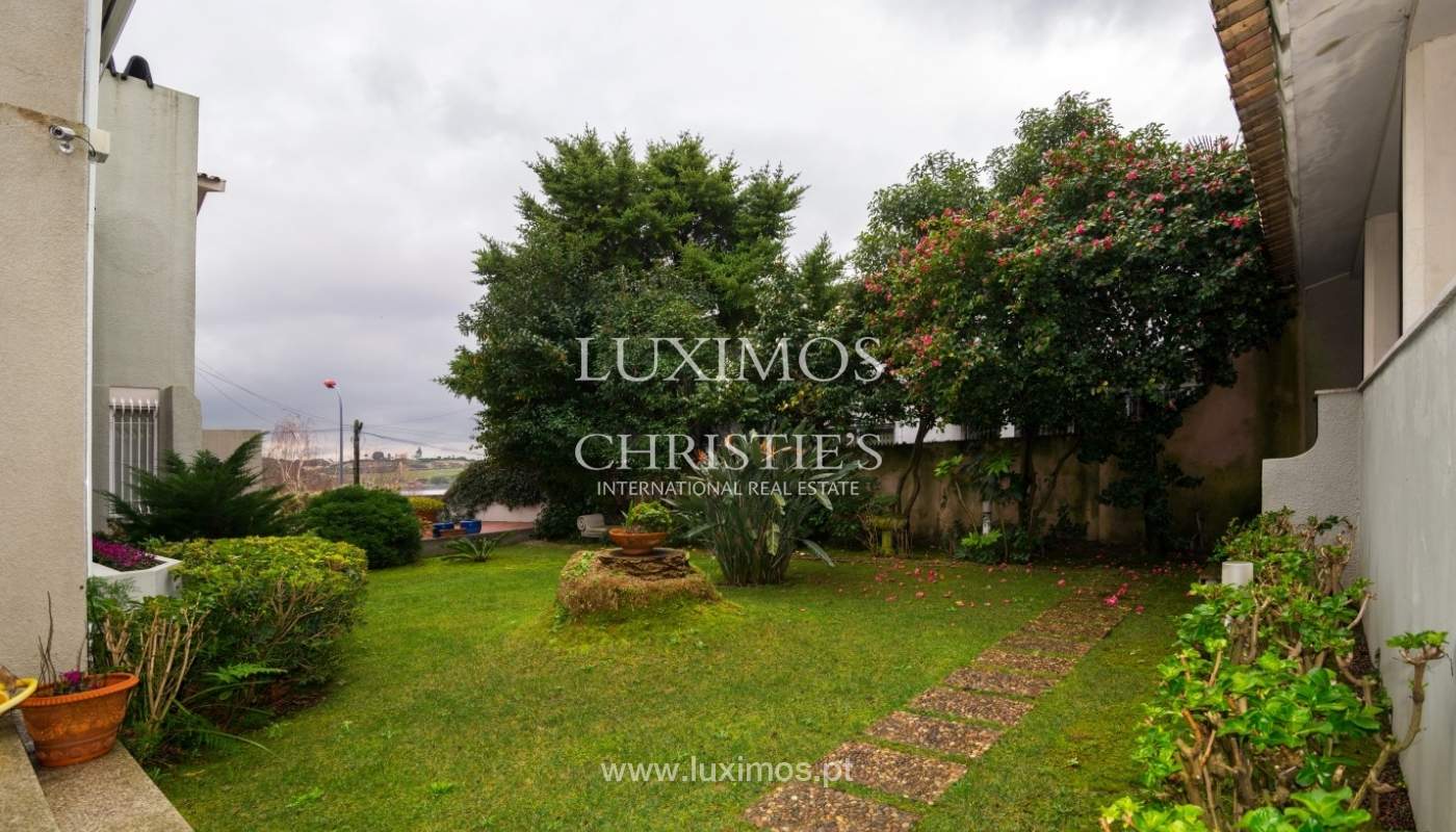 Venda de moradia com jardim, vistas rio, Lordelo do Ouro, Porto_38969