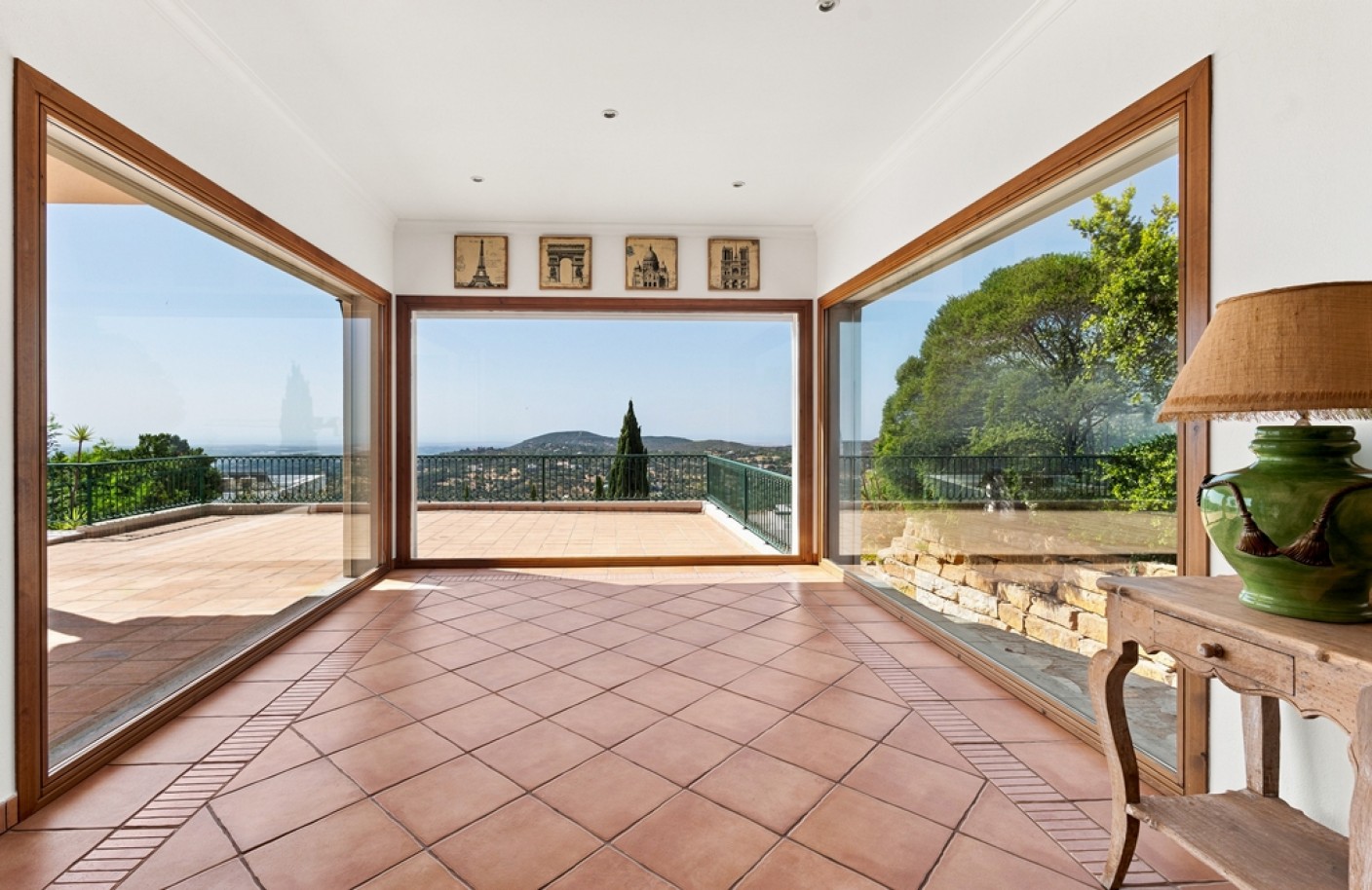  Fabulous Villa for Sale in Santa Bárbara de Nexe, Algarve, portugal_390325