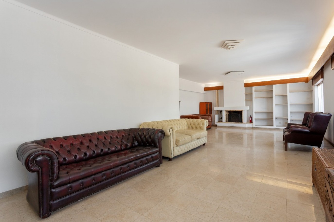 5-Bedroom Apartment for Sale in Portimão, Algarve, Portugal_390399