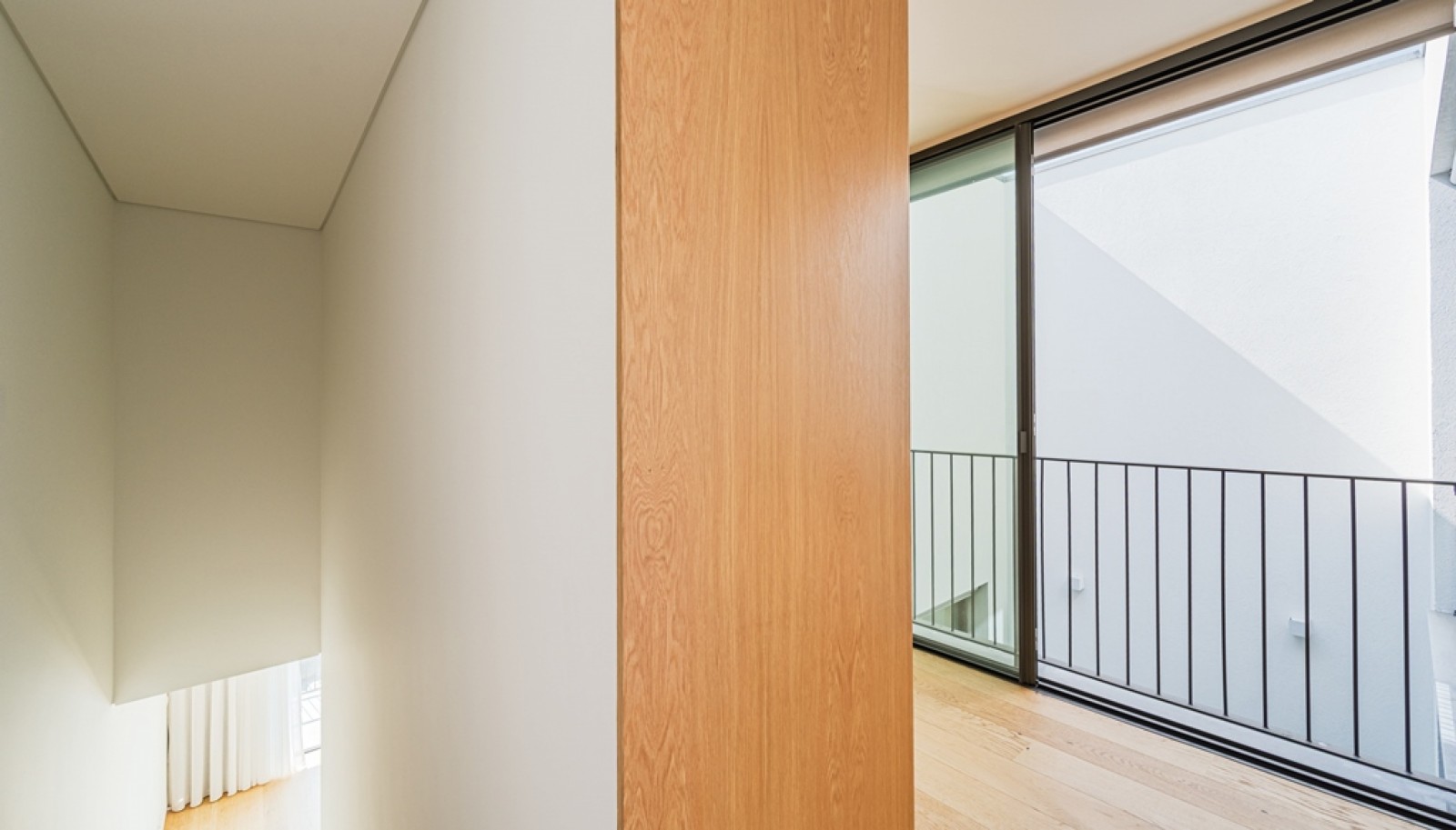 Drei-Zimmer-Maisonette-Wohnung mit Blick auf den Fluss, Porto, Portugal_390575