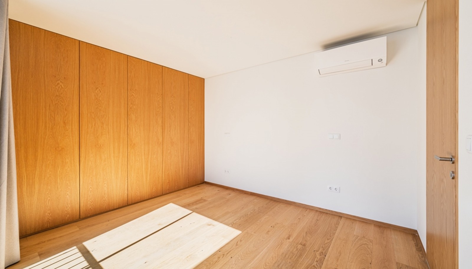 Drei-Zimmer-Maisonette-Wohnung mit Blick auf den Fluss, Porto, Portugal_390577