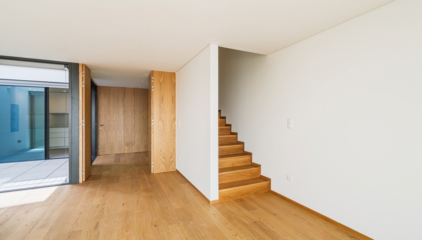 Drei-Zimmer-Maisonette-Wohnung mit Blick auf den Fluss, Porto, Portugal_390585