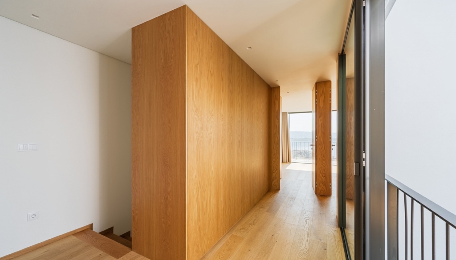 Drei-Zimmer-Maisonette-Wohnung mit Blick auf den Fluss, Porto, Portugal_390730