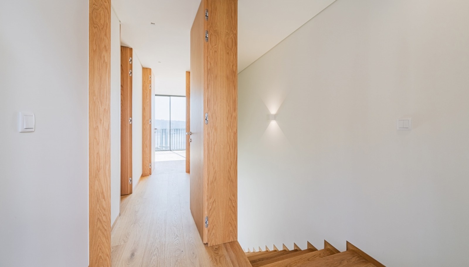 Zwei-Zimmer-Maisonette-Wohnung mit Blick auf Fluss Douro Porto, Portugal_390835