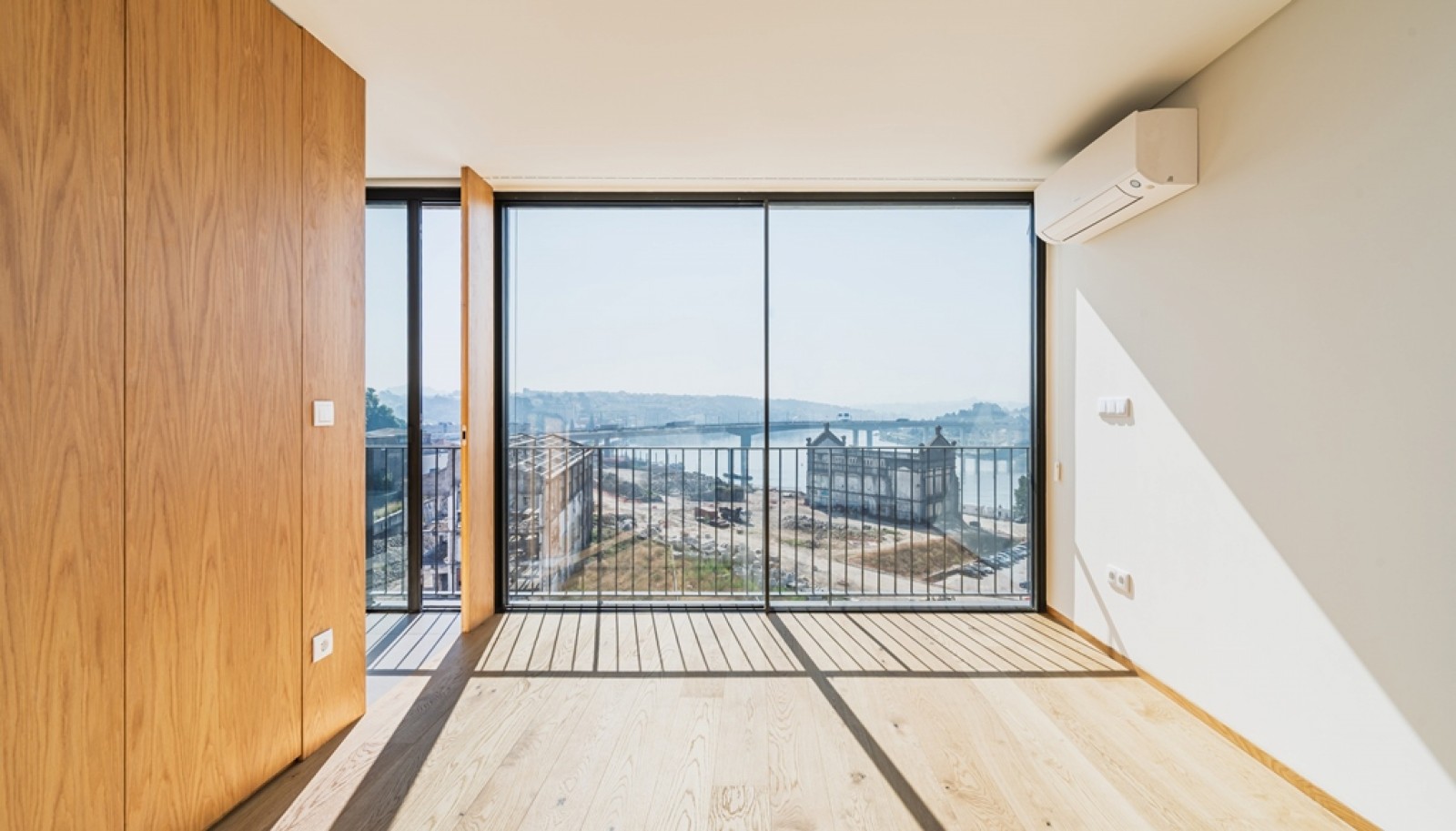 2-Zimmer-Maisonette-Wohnung mit Blick auf den Fluss Douro in Porto, Portugal_390887