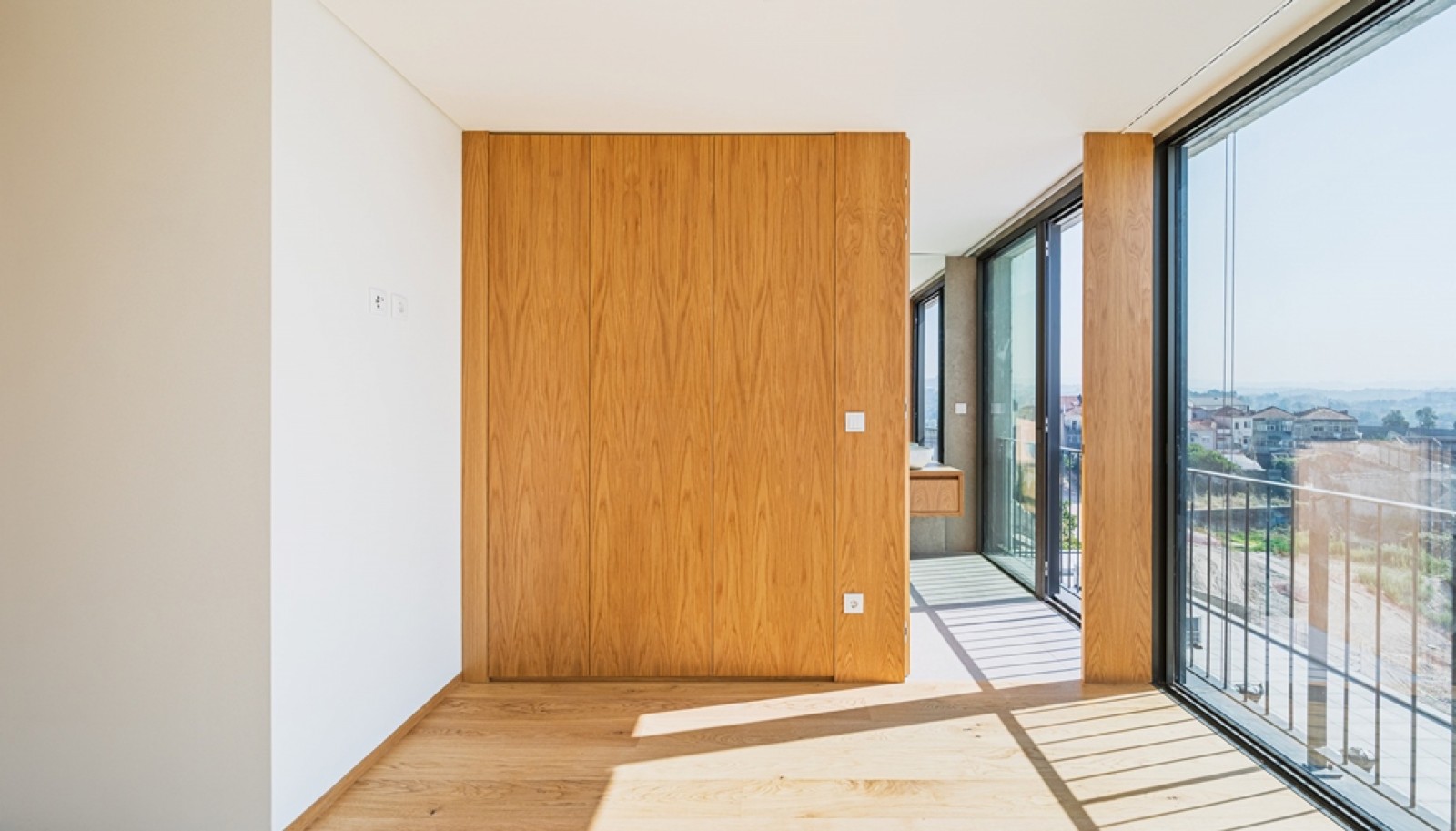 Zwei-Zimmer-Wohnung mit Blick auf den Fluss Douro in Porto, Portugal_390946