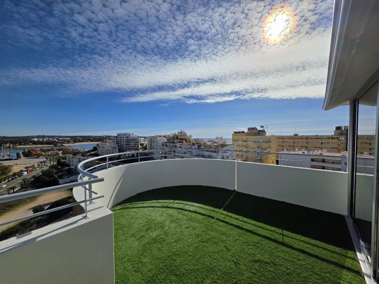 Penthouse rénové à vendre à Praia da Rocha, Portimão, Algarve-Portugal_391023