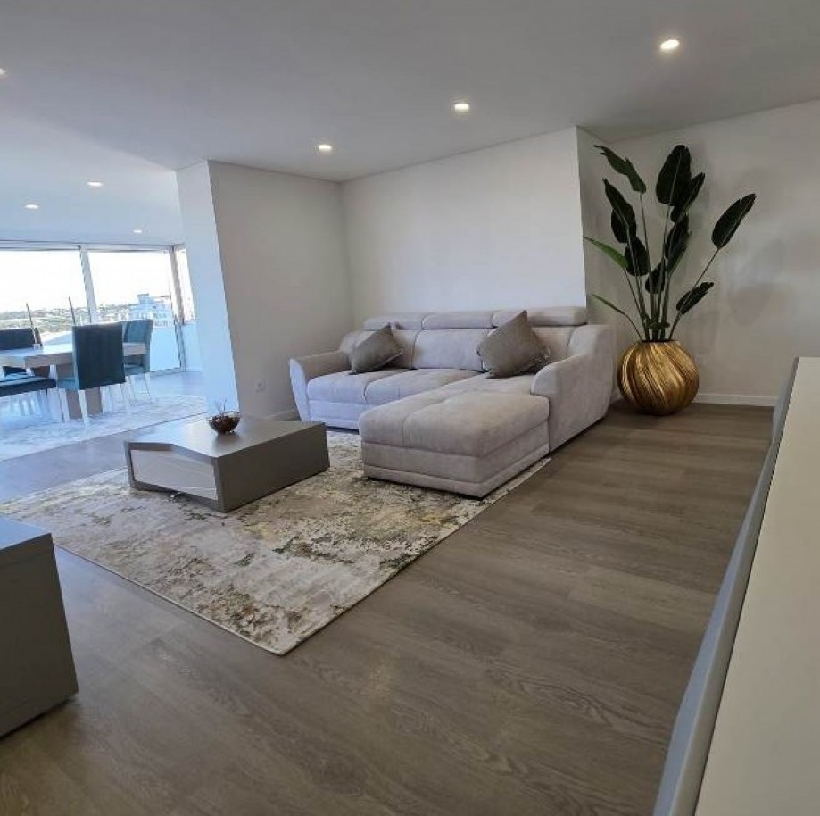 Penthouse rénové à vendre à Praia da Rocha, Portimão, Algarve-Portugal_391025