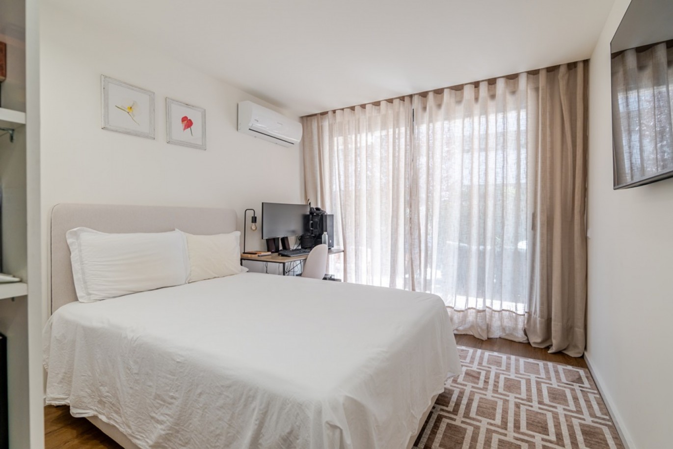 Two-bedroom flat with garden near the sea Vila Nova de Gaia, Portugal_391119