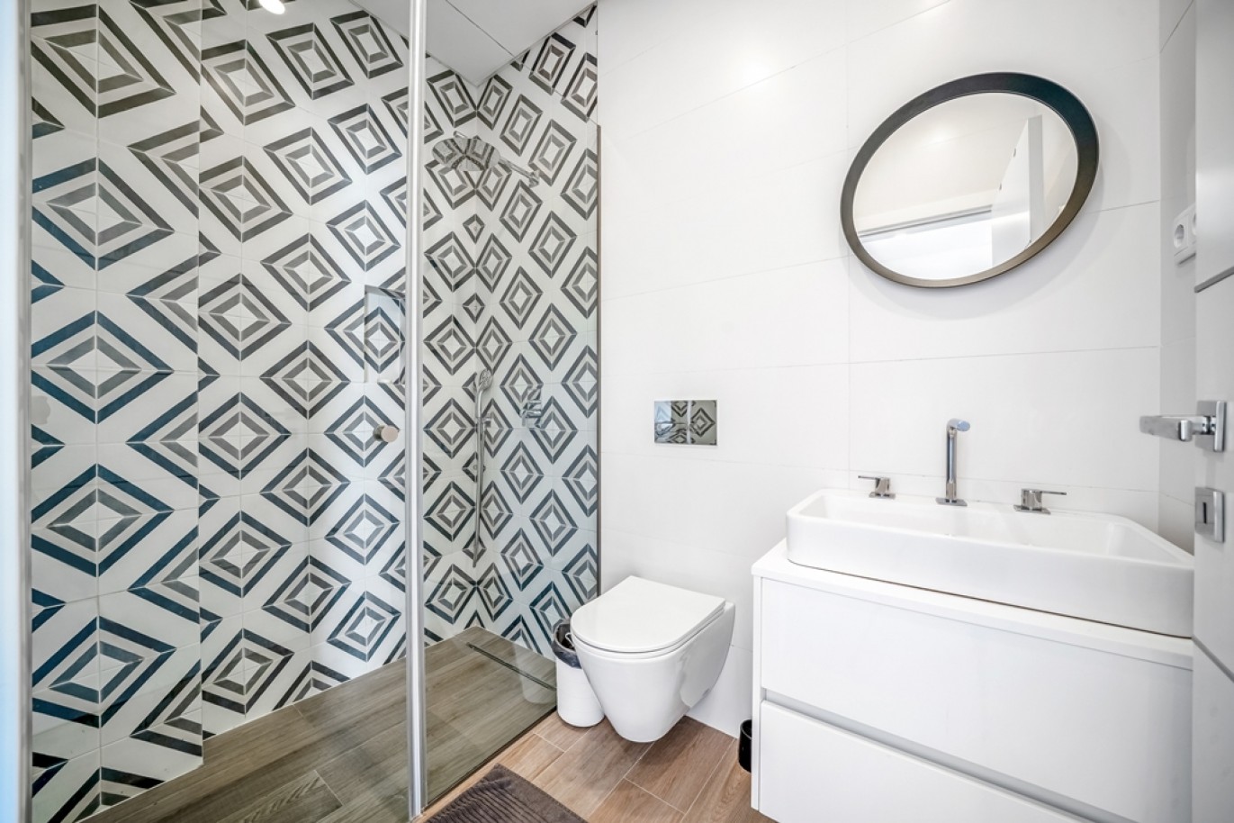 Modern 4-Bedroom House for Sale in Loulé, Algarve, Portugal_391129