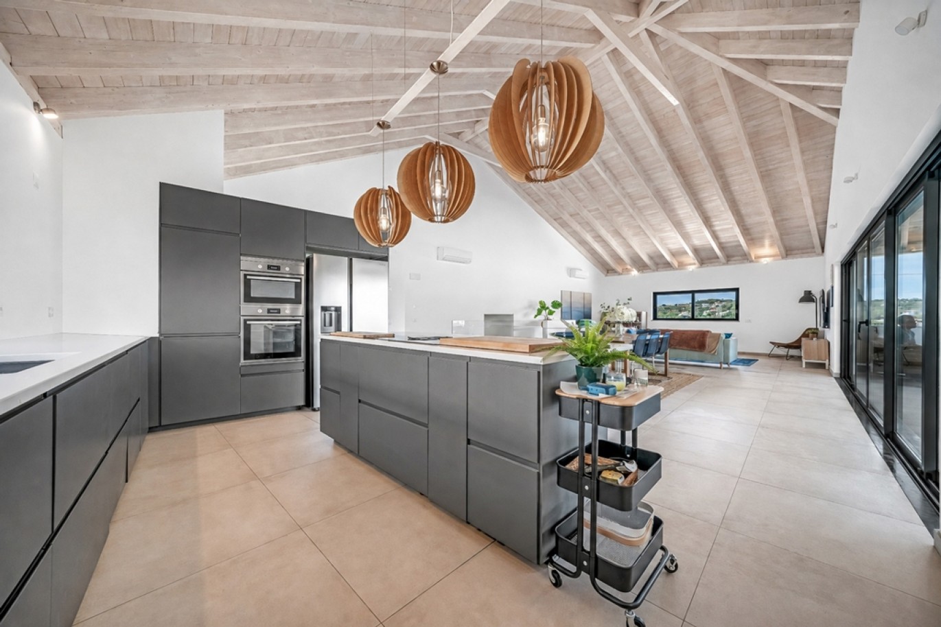 Modern 4-Bedroom House for Sale in Loulé, Algarve, Portugal_391147