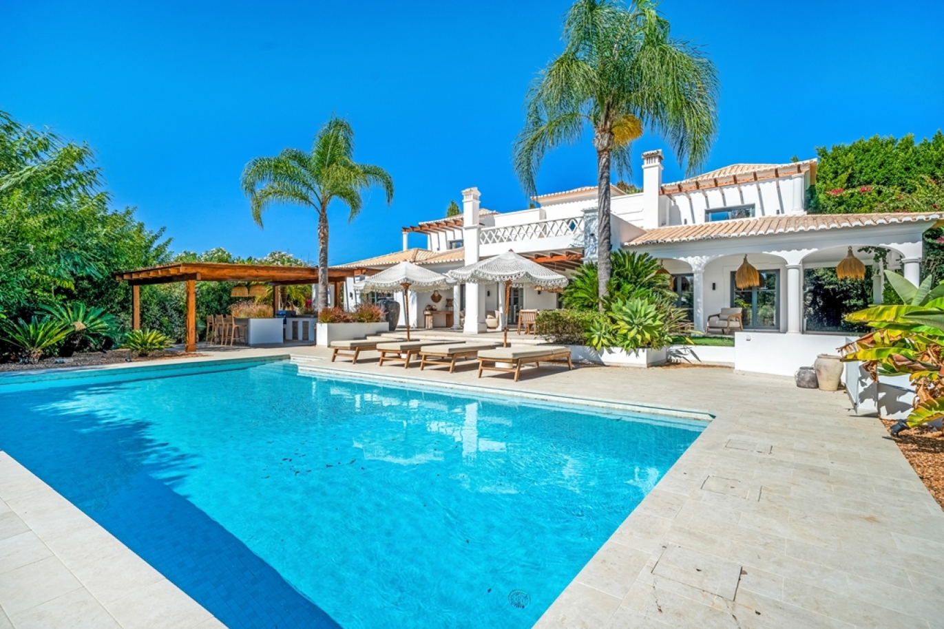 Moradia com piscina e jardim para venda em Carvoeiro, Algarve-Portugal_393123