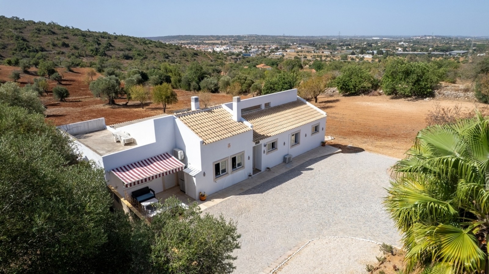 Maison de 4 chambres à vendre à Tunes, en Algarve, Portugal_393235