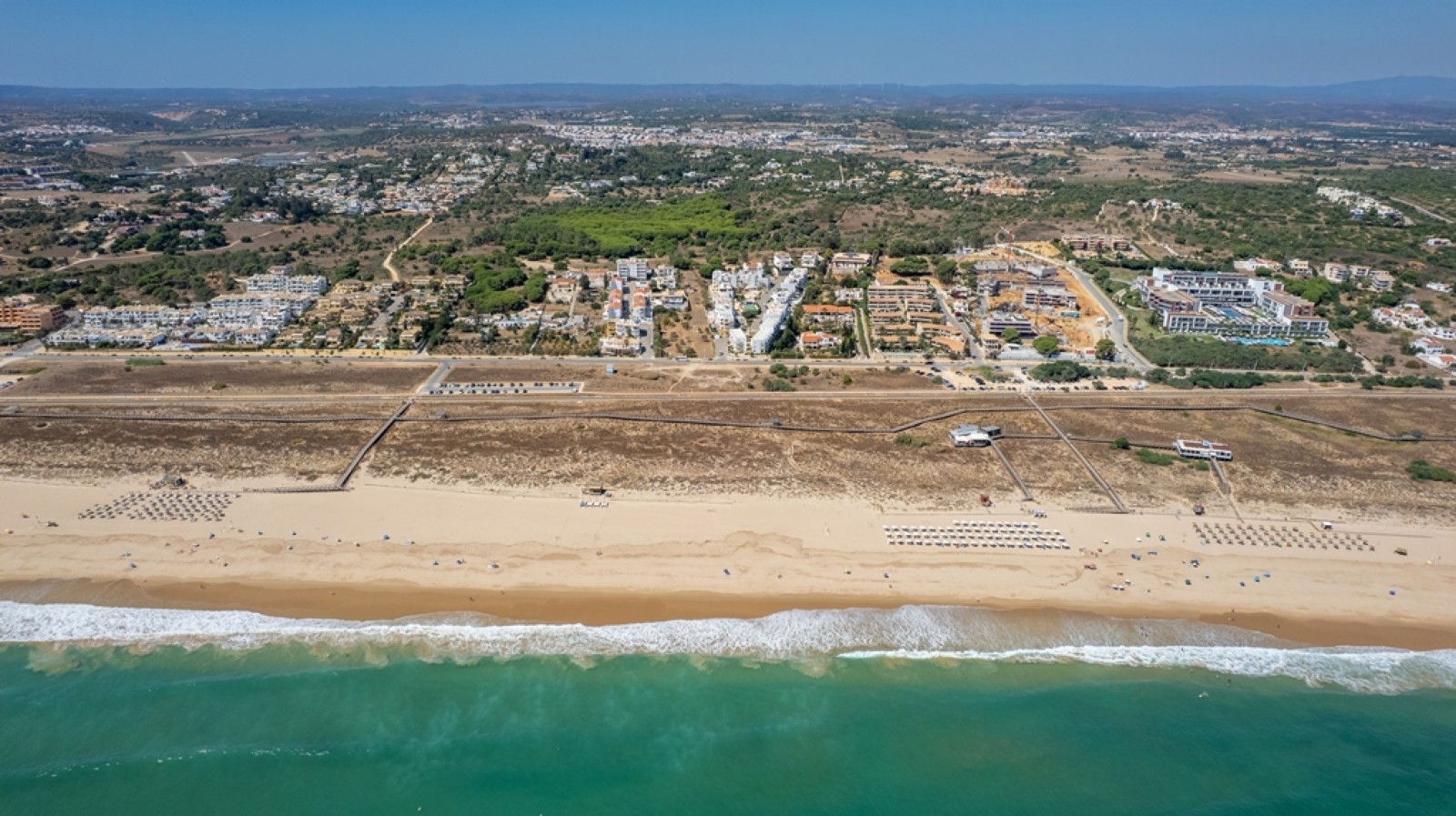 Terreno em primeira linha à venda na Meia Praia, Lagos, Algarve_393605