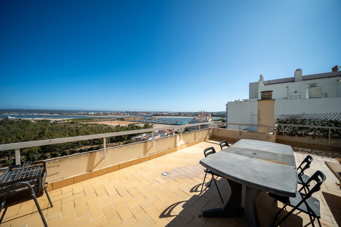 Fantástico Apartamento com vista mar à venda em Portimão, Algarve_393708