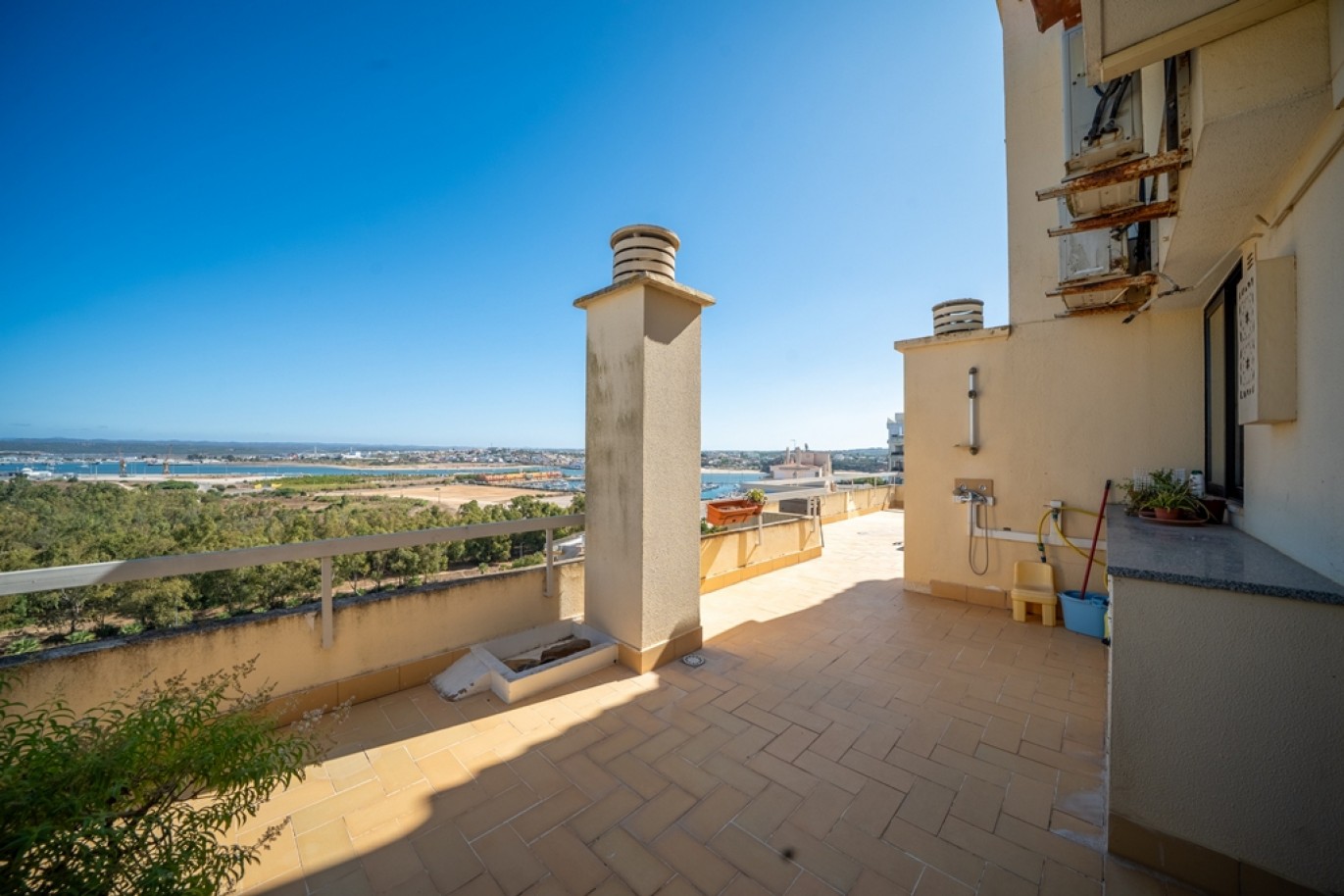 Fantástico Apartamento com vista mar à venda em Portimão, Algarve_393709