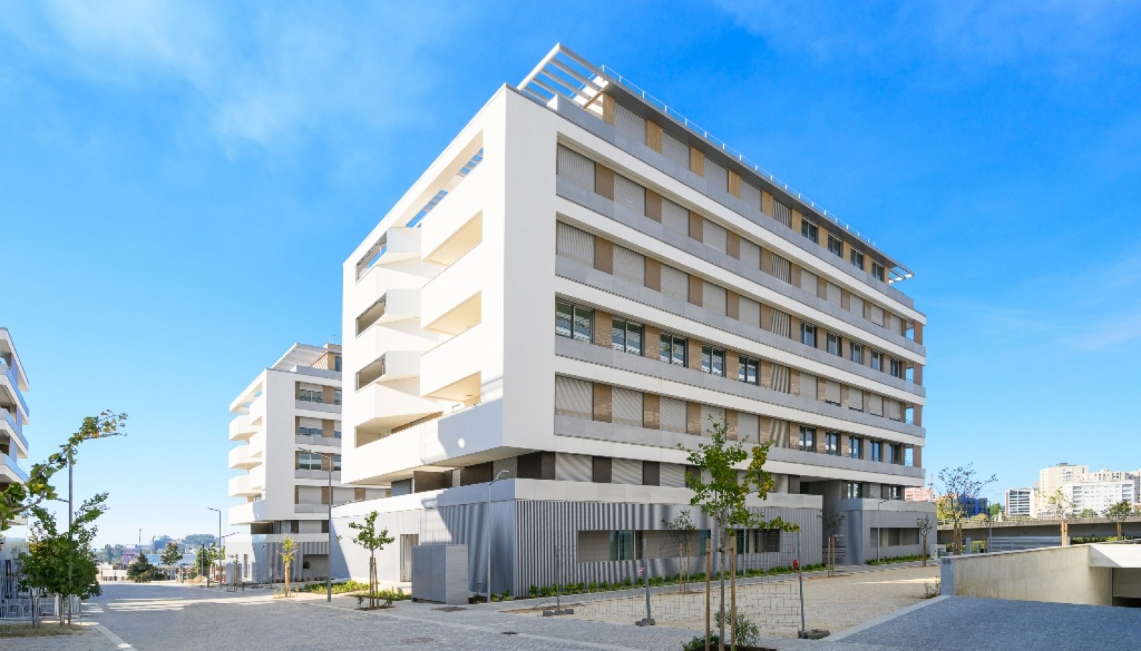 Piso de 4 habitaciones con terraza y amplias vistas en Maia, Portugal_395260