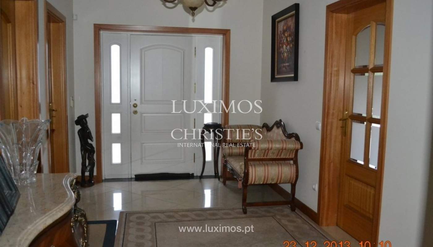 Vivienda de 4 frentes para venta, con terreno, Porto, Portugal_39599