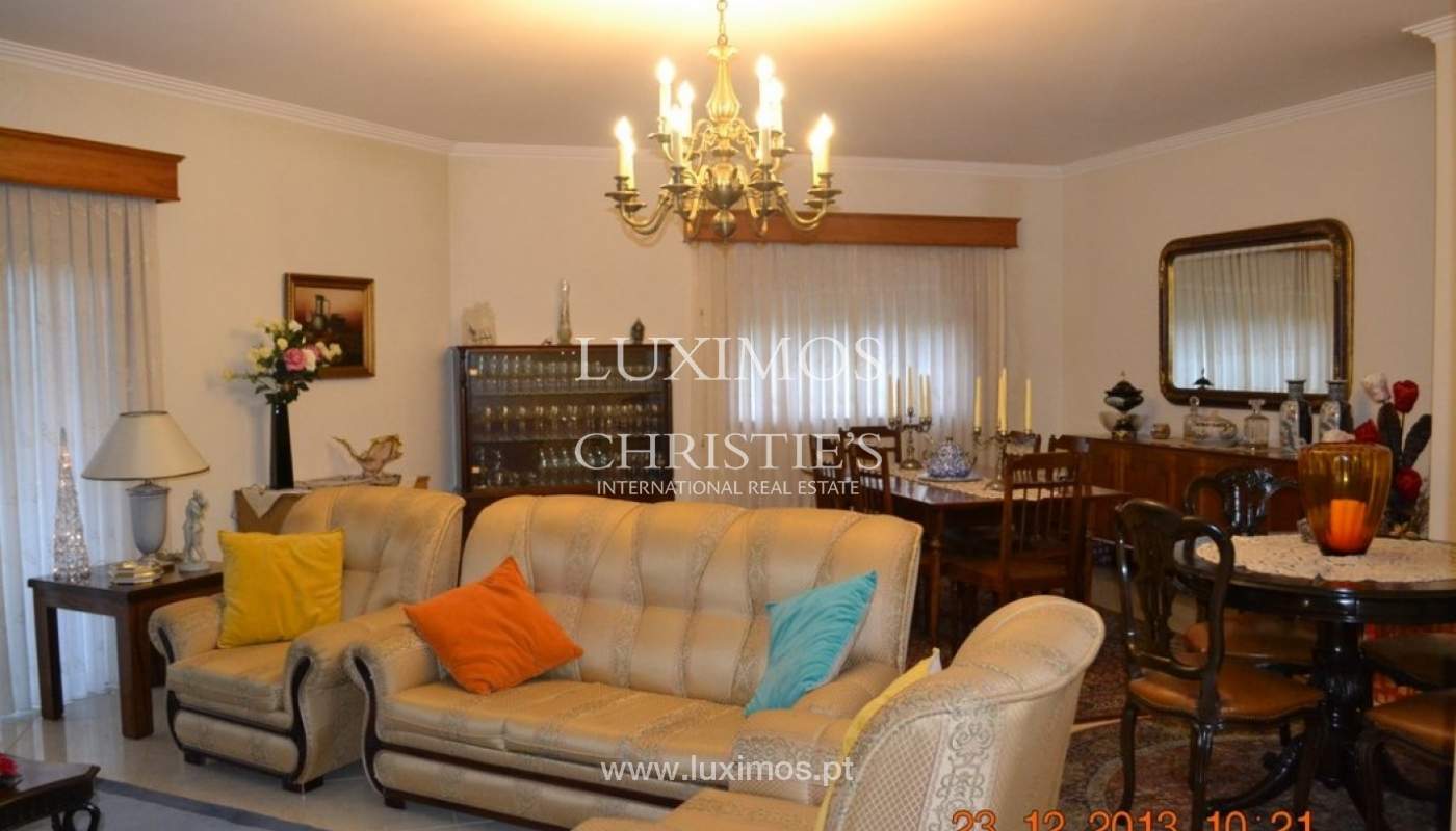 Vivienda de 4 frentes para venta, con terreno, Porto, Portugal_39600
