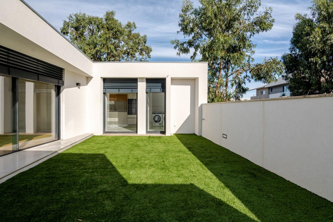 4+1 Bedroom house with a garden and pool near the beach in Gaia, Portugal_396041