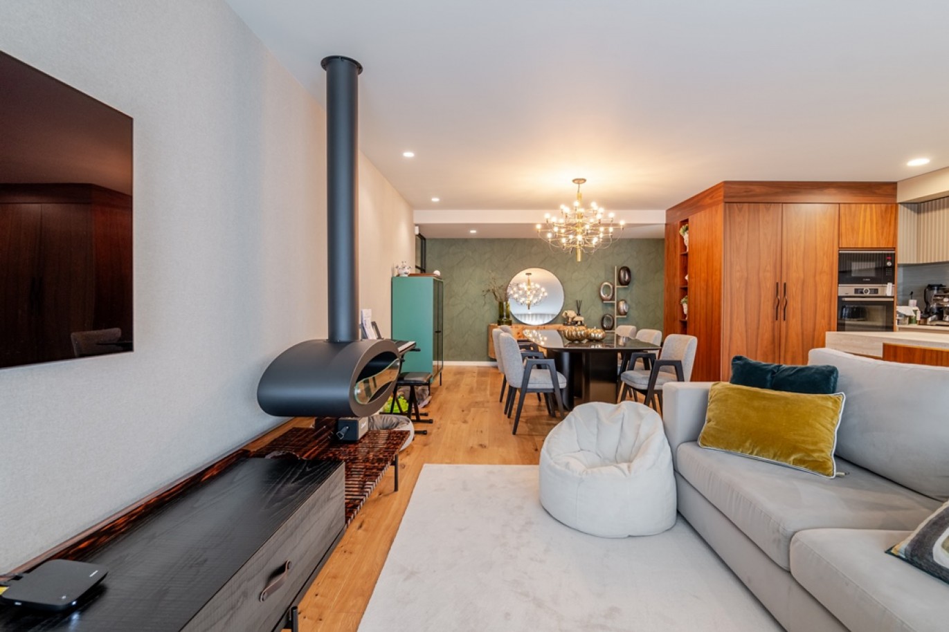 Apartamento T3+1 com varandas e vista mar em Vila Nova de Gaia_396133