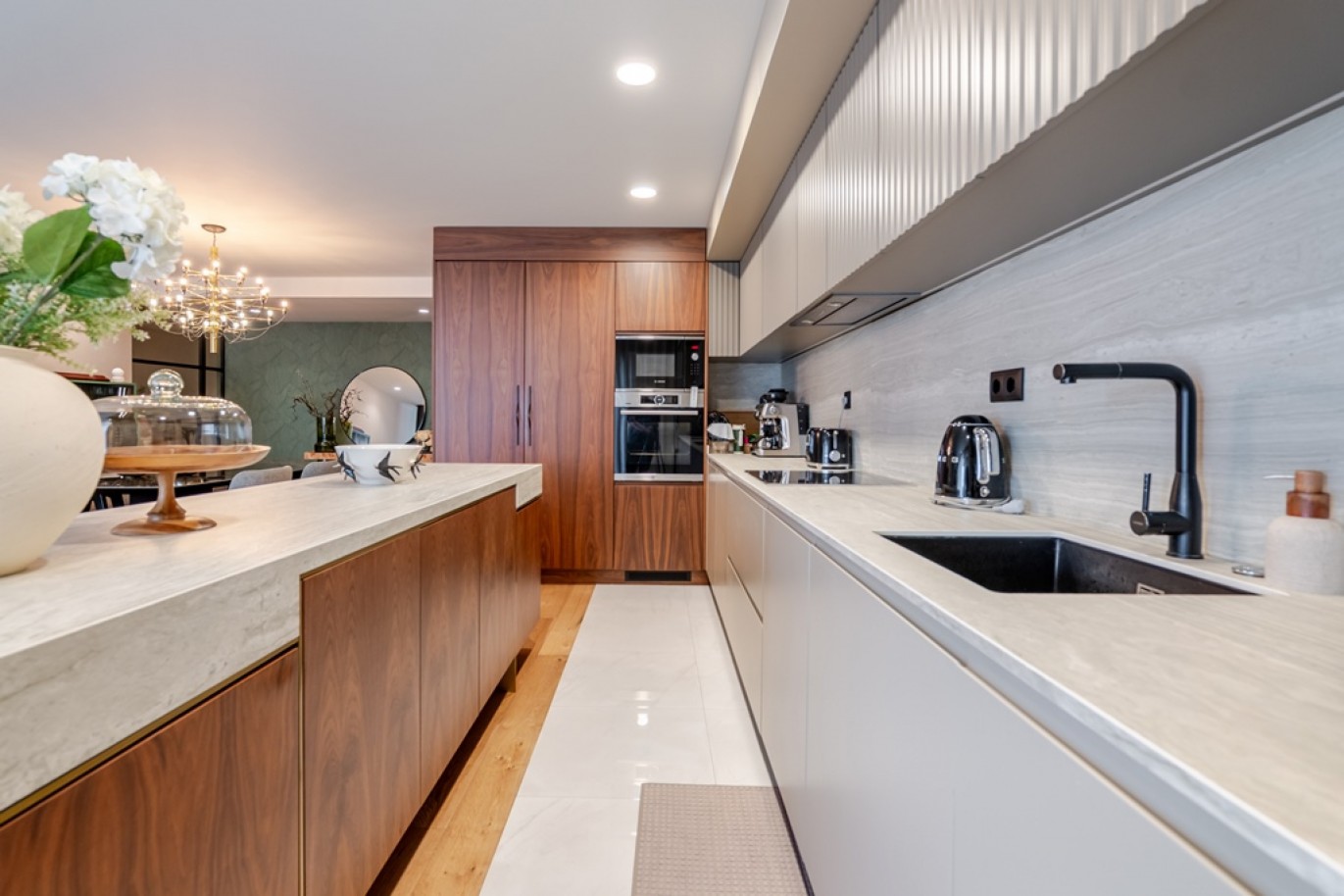 Apartamento T3+1 com varandas e vista mar em Vila Nova de Gaia_396136