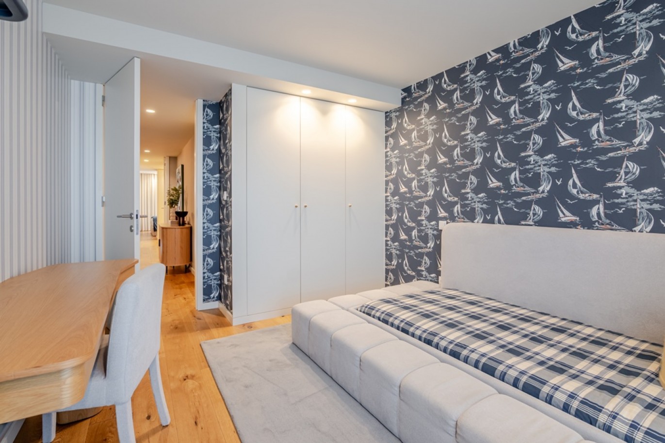 Apartamento T3+1 com varandas e vista mar em Vila Nova de Gaia_396160