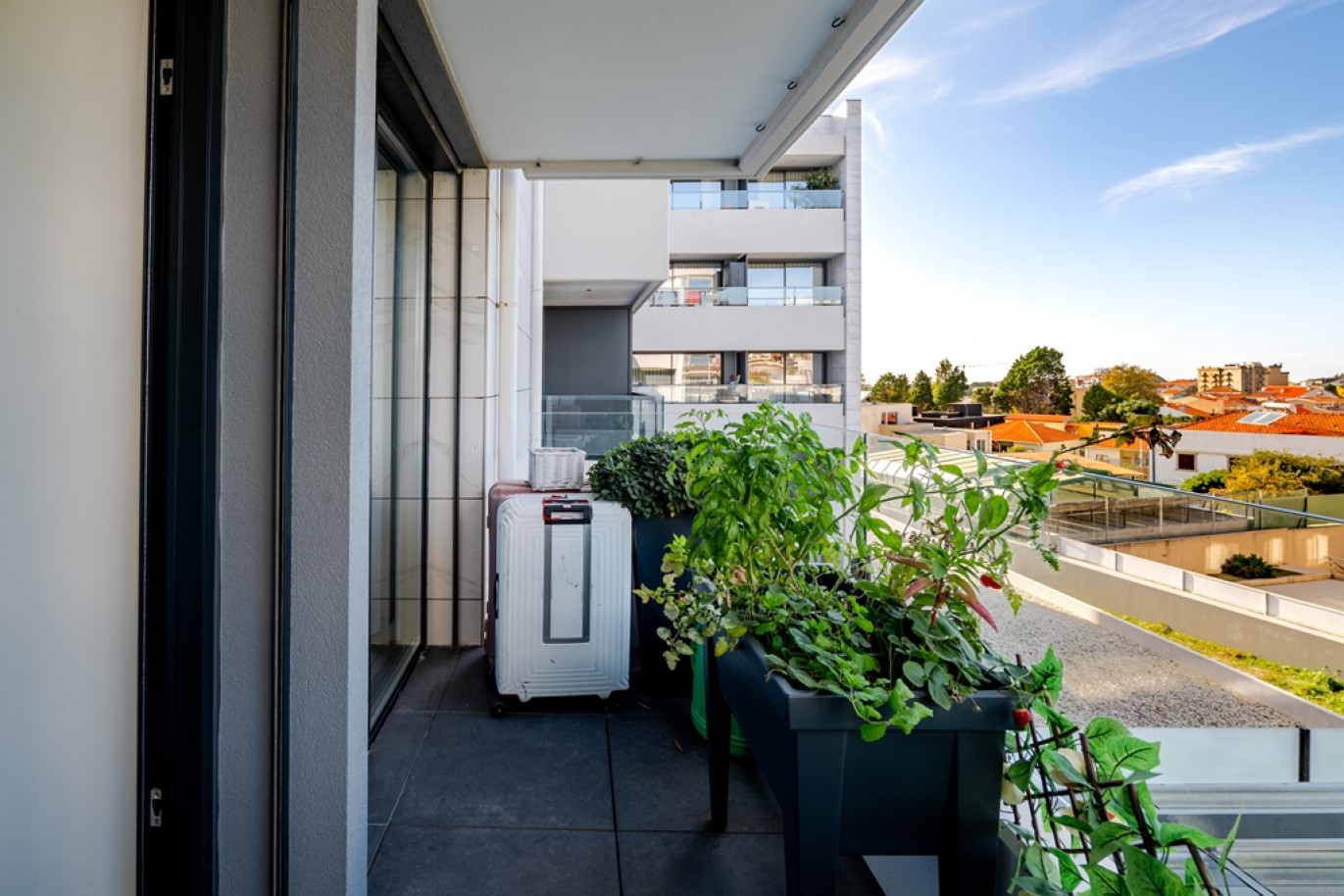 Apartamento T3+1 com varandas e vista mar em Vila Nova de Gaia_396166