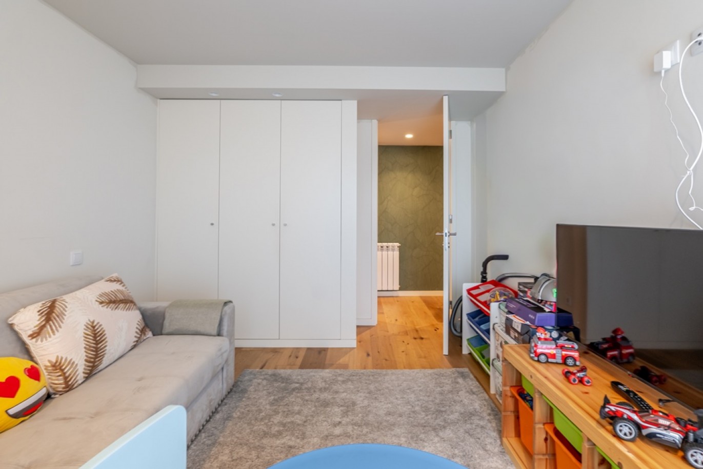 Apartamento T3+1 com varandas e vista mar em Vila Nova de Gaia_396167
