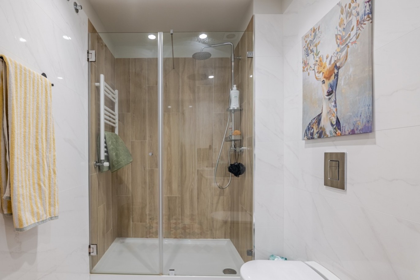 Apartamento T3+1 com varandas e vista mar em Vila Nova de Gaia_396173