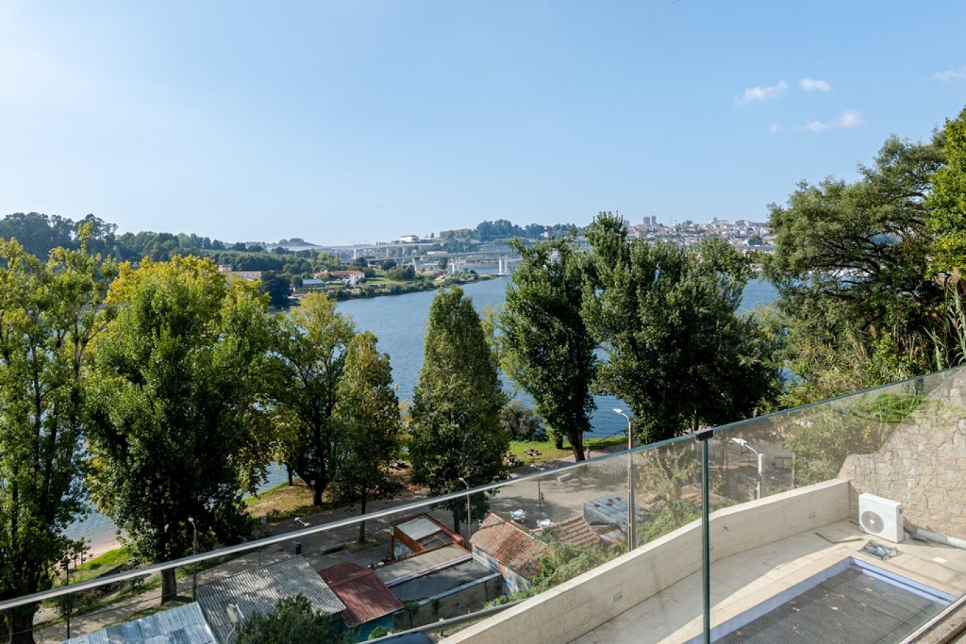 Appartement 3 pièces avec balcons et vue sur fleuve à Valbom, Portugal_398475