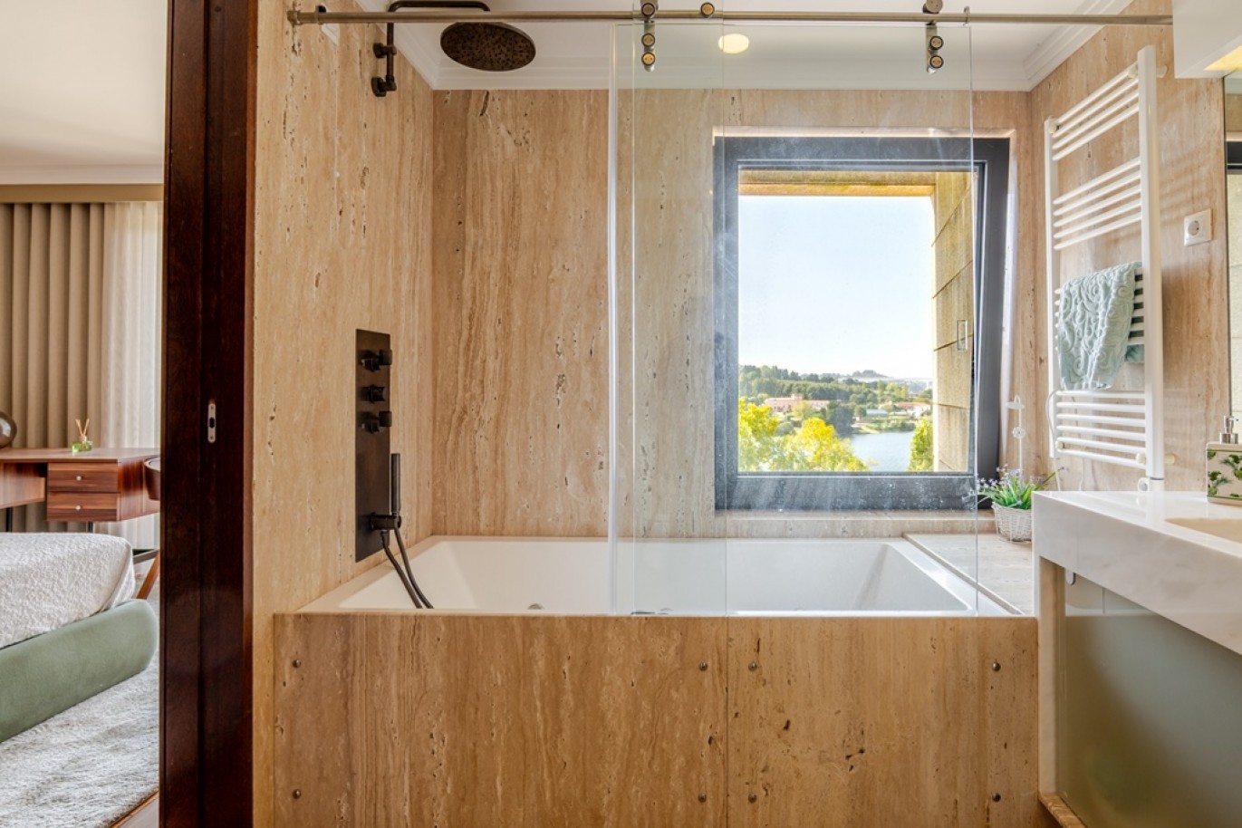 Appartement 3 pièces avec balcons et vue sur fleuve à Valbom, Portugal_398482