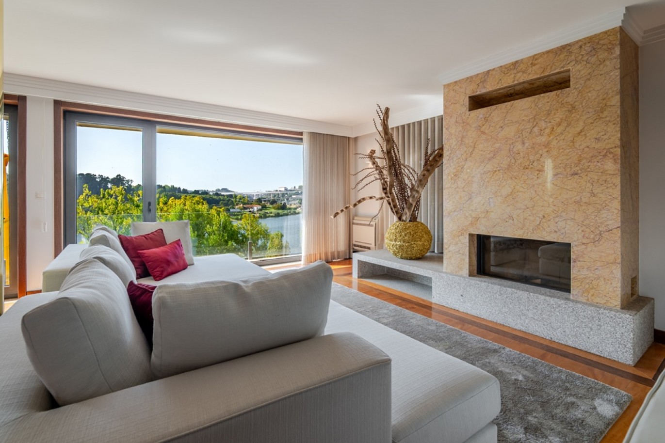 Appartement 3 pièces avec balcons et vue sur fleuve à Valbom, Portugal_398516