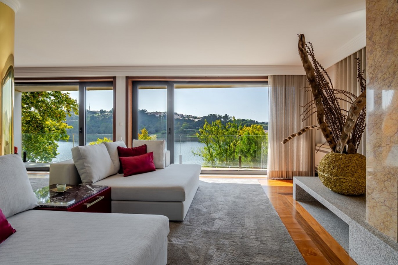 Appartement 3 pièces avec balcons et vue sur fleuve à Valbom, Portugal_398517