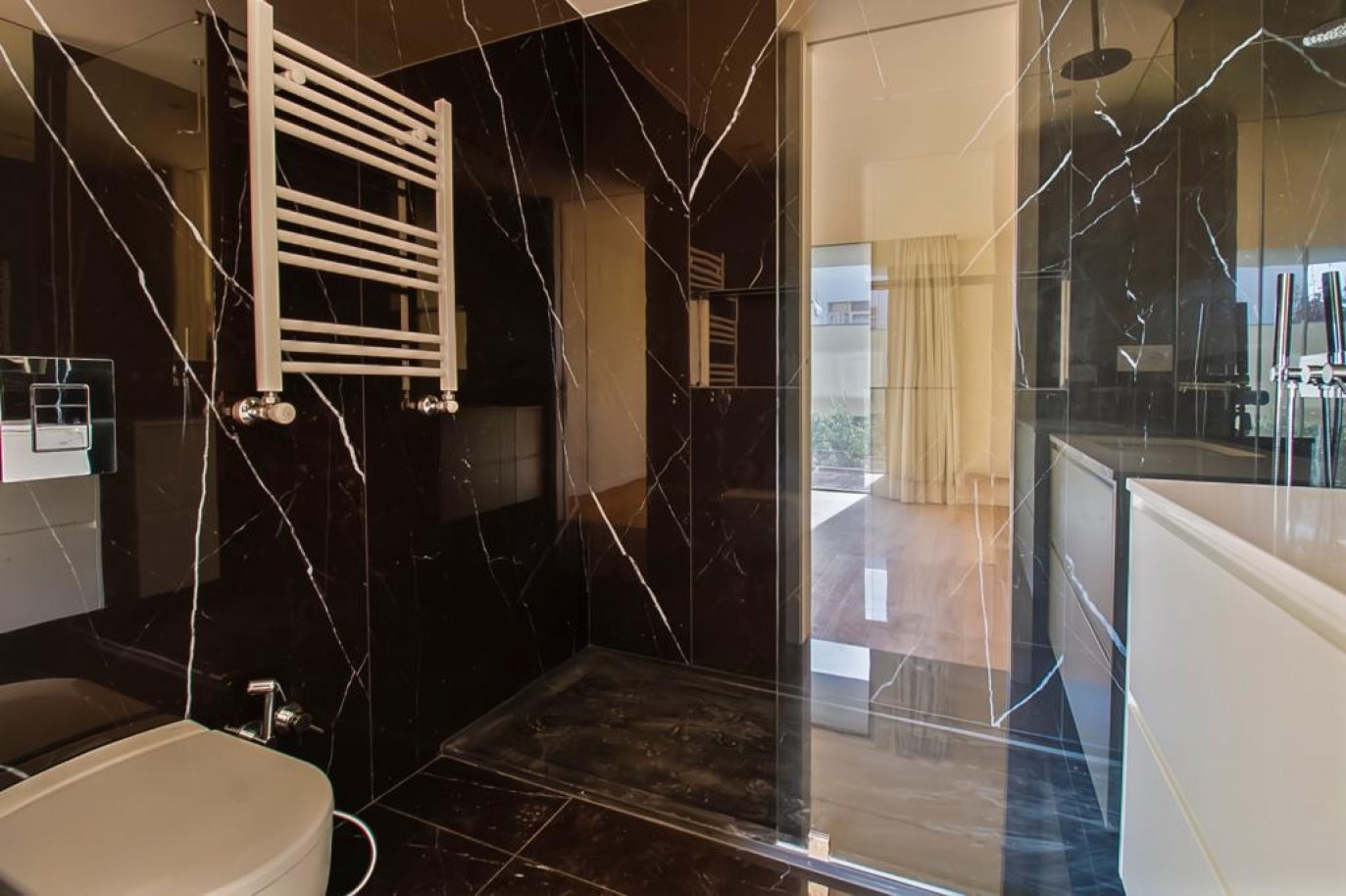 Apartamento de 3 quartos com jardim em Leça da Palmeira, Portugal_398528